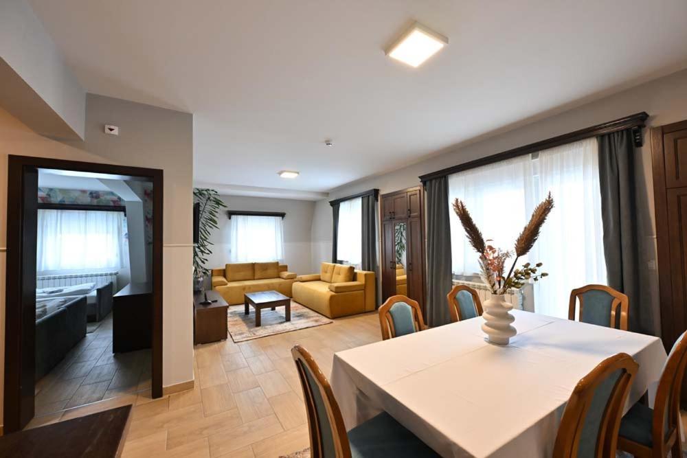 Hotel Lane Sjenica Exterior photo