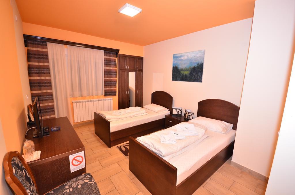 Hotel Lane Sjenica Exterior photo